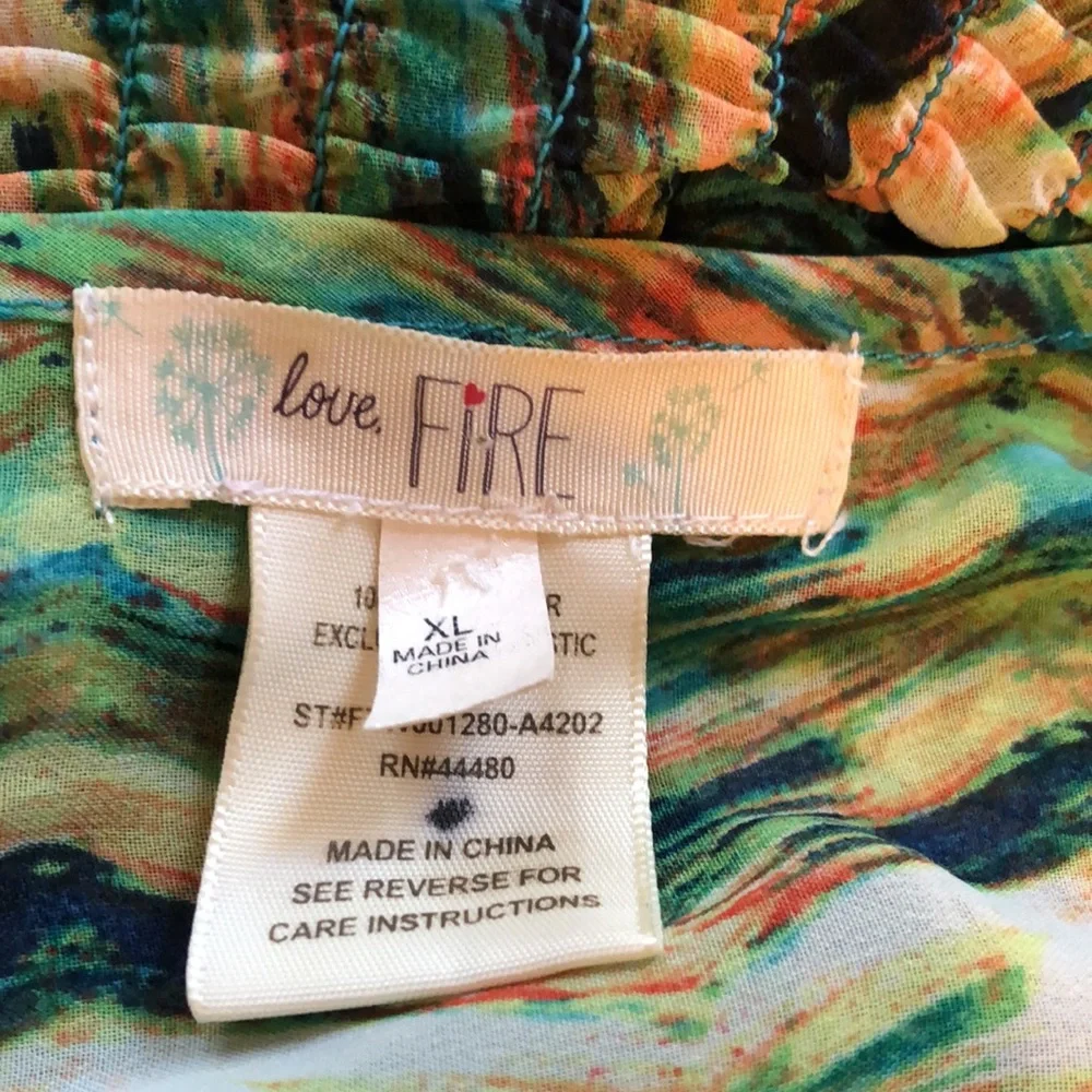 Host Pick!!! LOVE FIRE Adjustable Strap Cold Shoulder Butterfly Sleeve Sheer - Picture 6 of 10